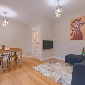 https://apartamento-reformado-en-zona-residencial-con-garaje-y-wifi.basquecountryhotels.org