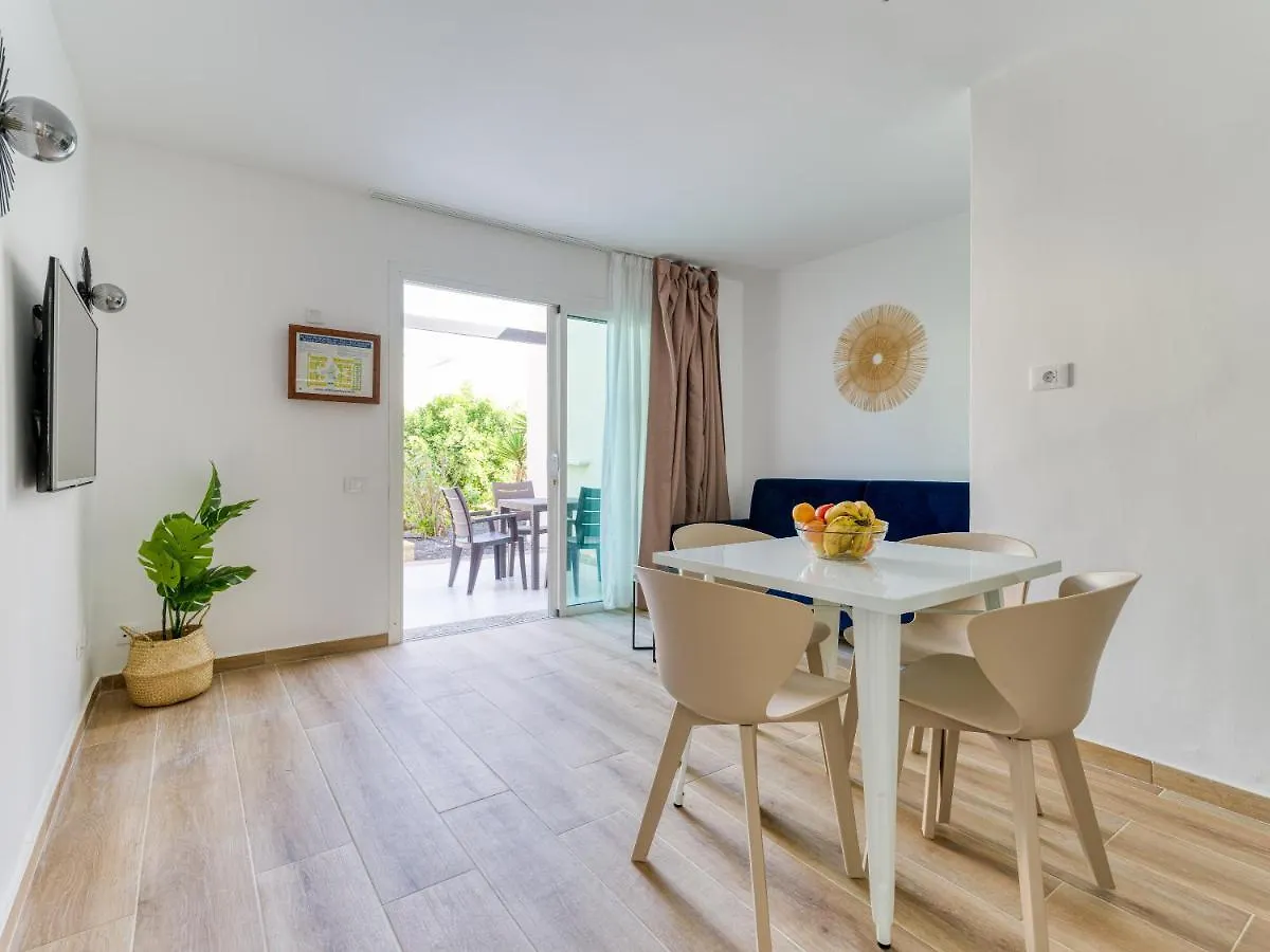 Homeforguest Moderno Apartamento Con Piscina En Corralejo